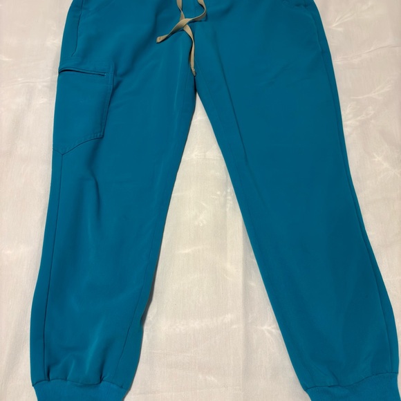 Women’s Figs joggers in teal. Size MP - Picture 4 of 4